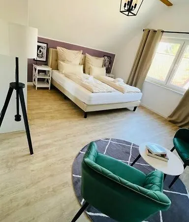 Spacious Near Helios Berlin-buch Apartment Kolonie Rontgental