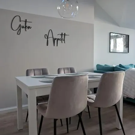 Apartment Spacious Near Helios Berlin-buch Kolonie Rontgental