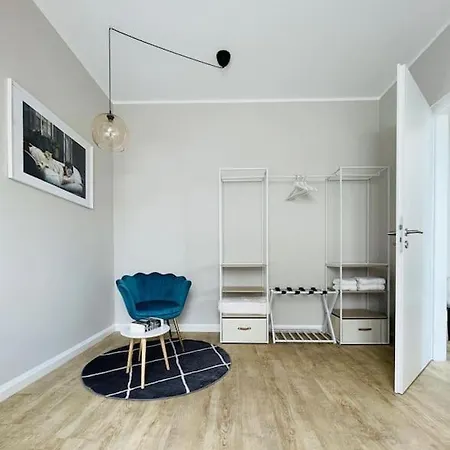 Apartment Spacious Near Helios Berlin-buch Kolonie Rontgental