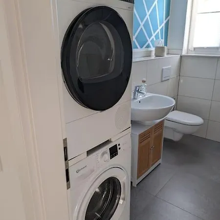 Spacious Near Helios Berlin-buch Apartment